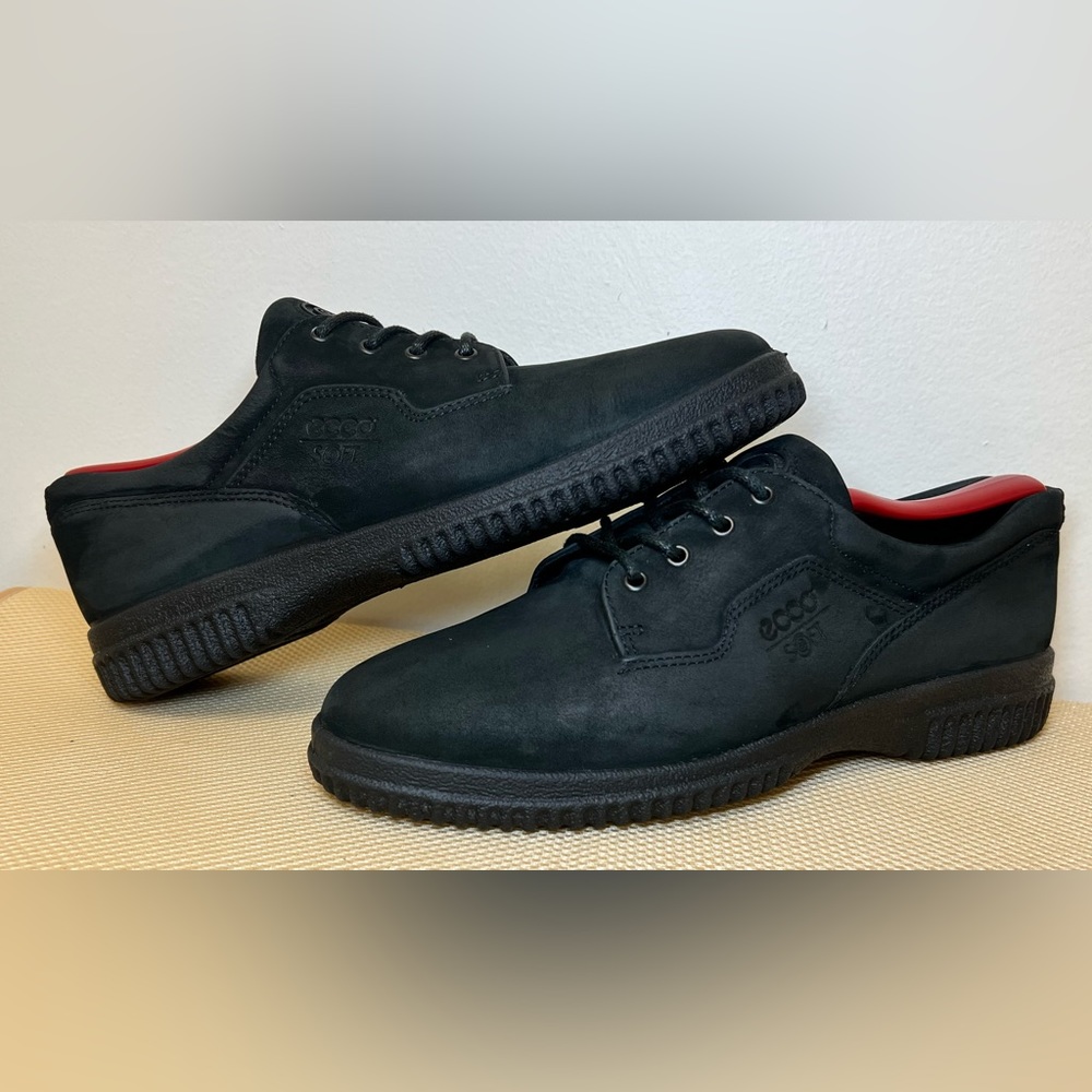 Ecco Soft Suede low top sneakers Triple Black Women size 10 US/41 EU
